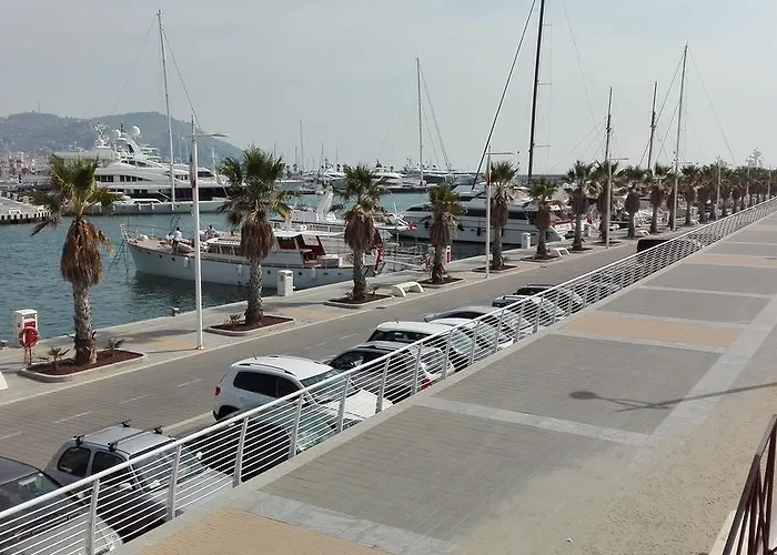 Case Vacanze Borgo Marina IMPERIA